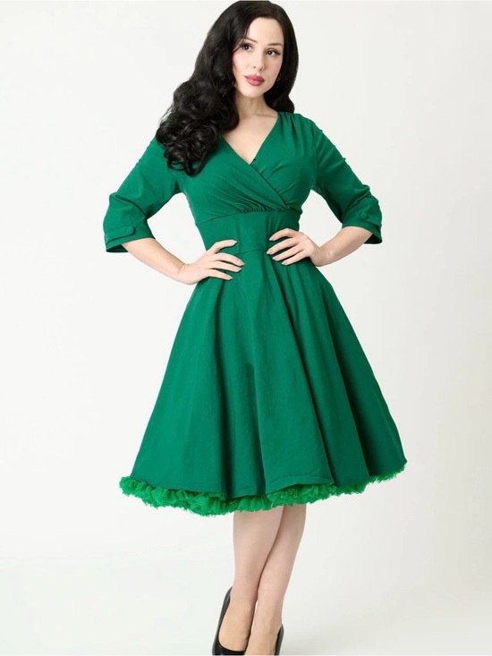Unique Vintage Dresses & Skirts - Unique Vintage Green Surplice neck swing dress